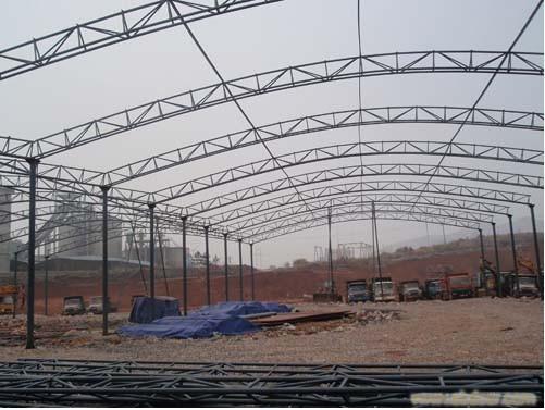 供应湖南钢结构原料堆棚生产厂家,广东广西南宁钢结构c型钢制造安装